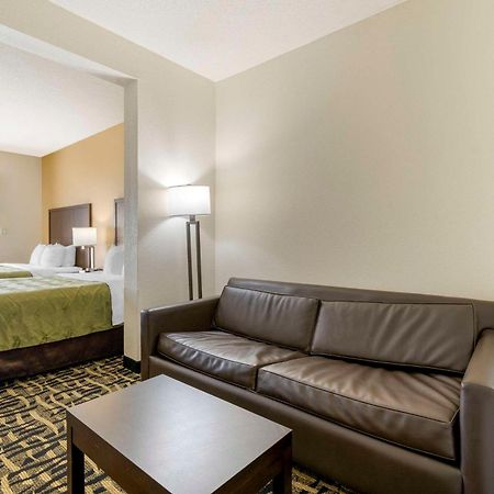 Quality Suites La Grange Εξωτερικό φωτογραφία