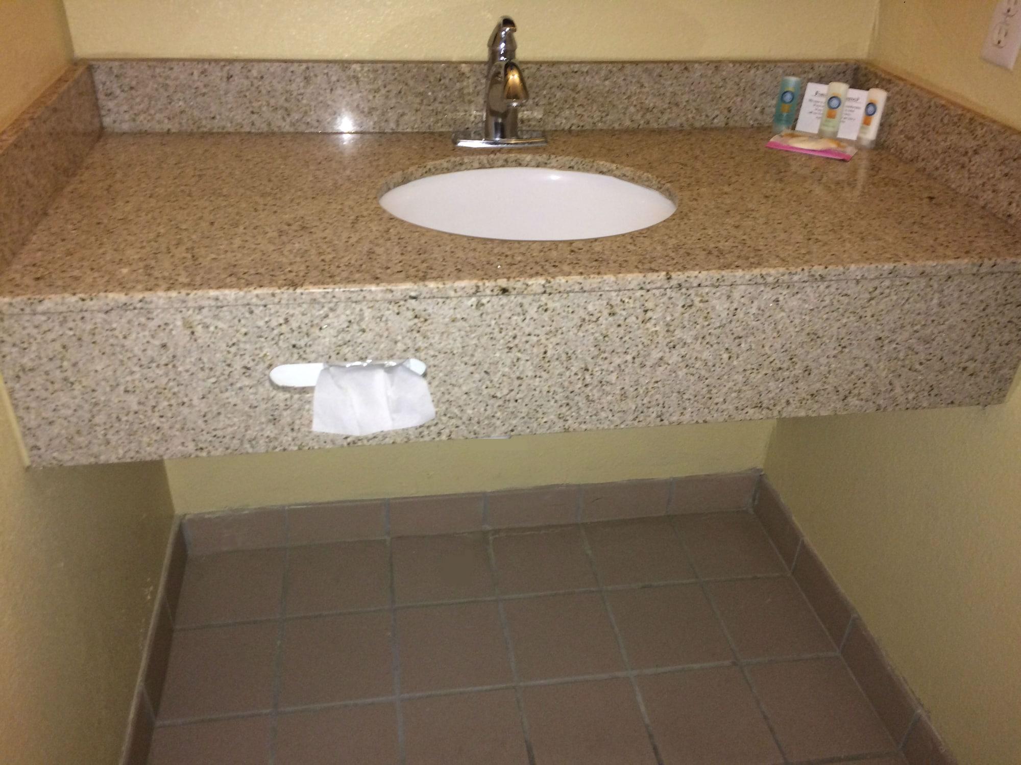 Quality Suites La Grange Εξωτερικό φωτογραφία